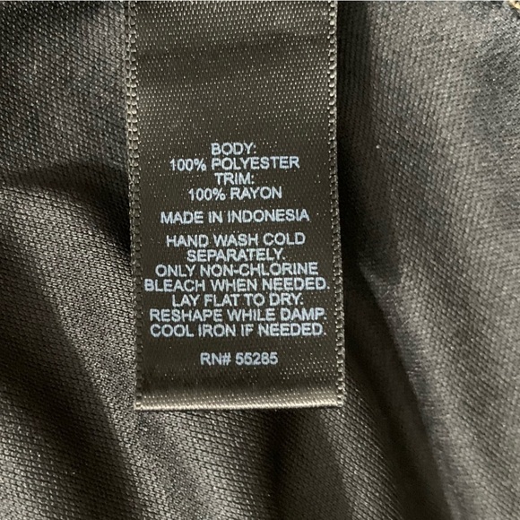 Express size M/M sleeveless top halter style - Picture 3 of 4